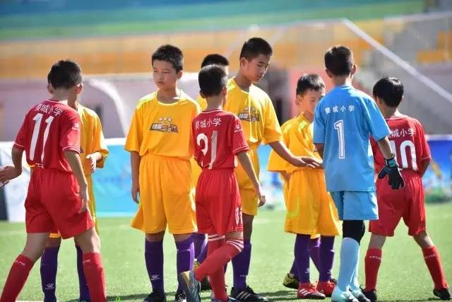 赵继伟胡明轩合计9投0中得2分 7次失误太致命